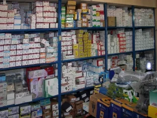 Depo rafları ve stok